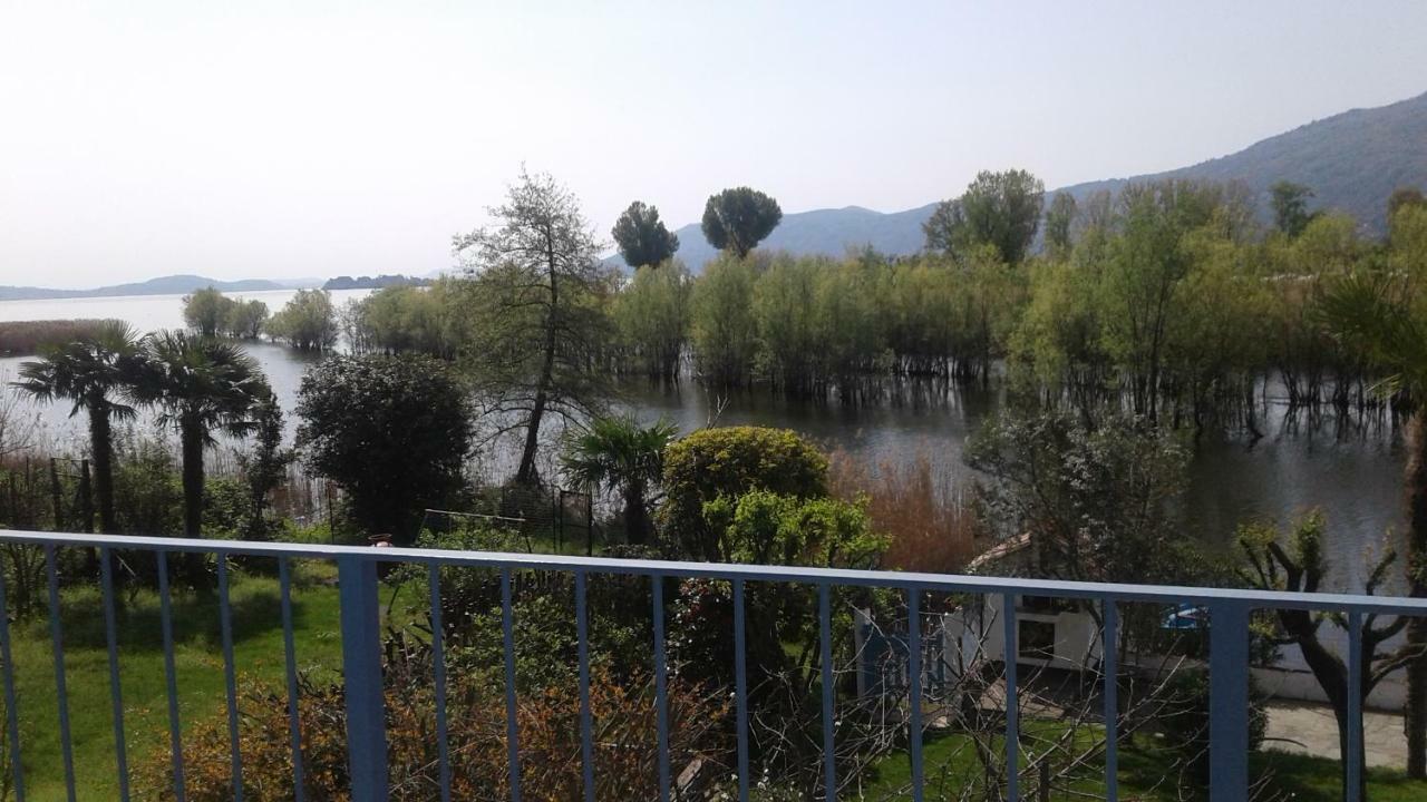 Una Finestra Sul Lago..Appartamento Verbania Kültér fotó